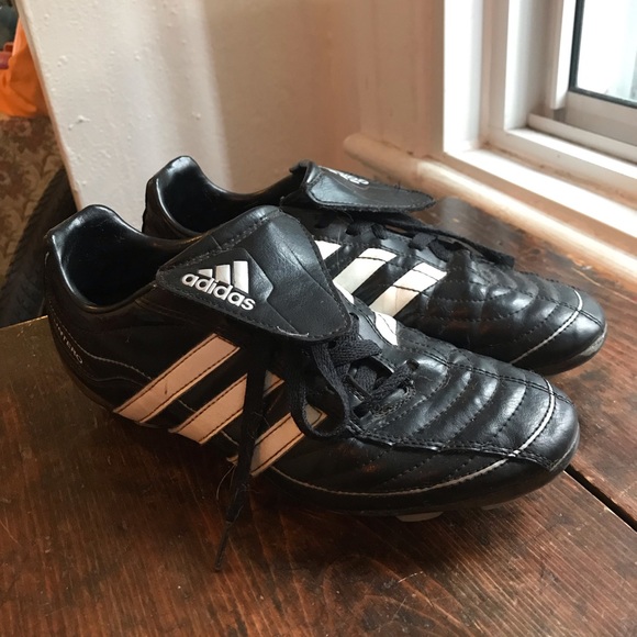 Adidas Puntero Outdoors Soccer Shoes - Picture 1 of 3